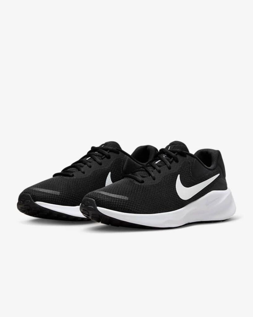 Nike Revolution 7